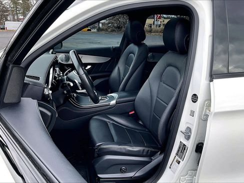 Certified 2019 Mercedes-Benz GLC 300 image 7