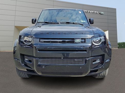 Used 2023 Land Rover Defender 110 X-Dynamic SE AWD/4WD image 8