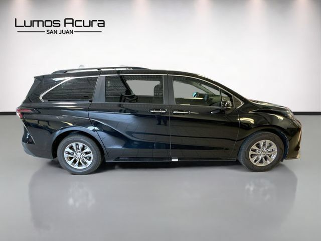 Used 2023 Toyota Sienna XLE w/ XLE Plus Package FWD image 8