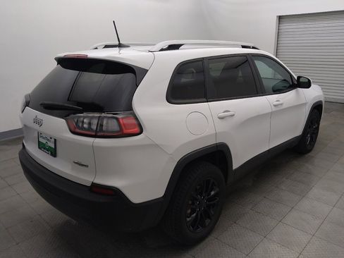 Used 2020 Jeep Cherokee Latitude FWD image 9