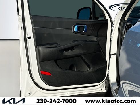 New 2026 Kia Sorento LX image 21