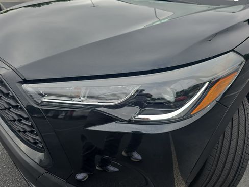 Used 2024 Toyota Corolla Cross LE w/ Moonroof Package FWD image 30