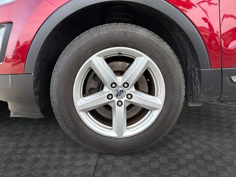 Used 2016 Ford Explorer XLT AWD/4WD image 13
