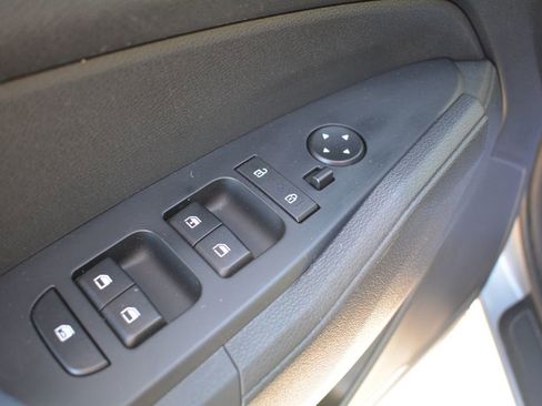Used 2023 Kia Sportage LX AWD/4WD image 8