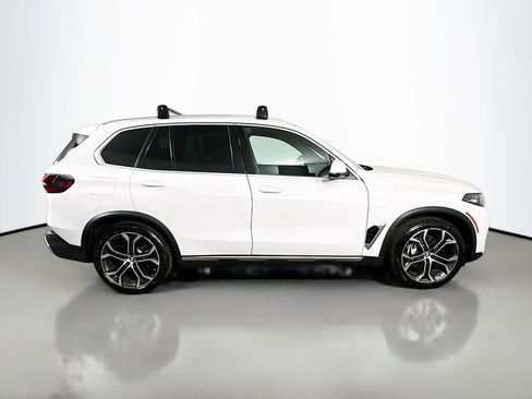 Used 2024 BMW X5 xDrive40i w/ Parking Assistance Package AWD/4WD image 7