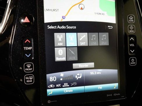 Used 2018 Toyota Prius Prime Premium image 14