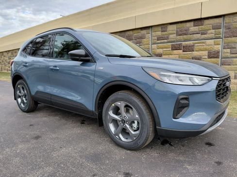 New 2026 Ford Escape ST-Line w/ Tech Pack #1 image 4