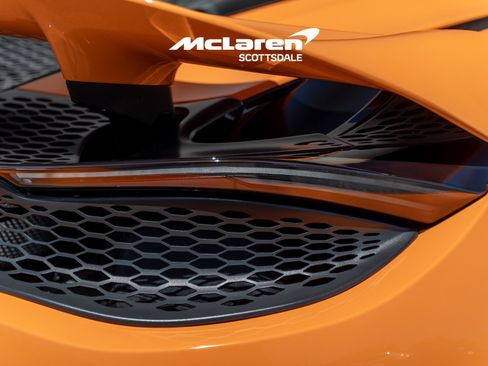 New 2026 McLaren 750S image 25