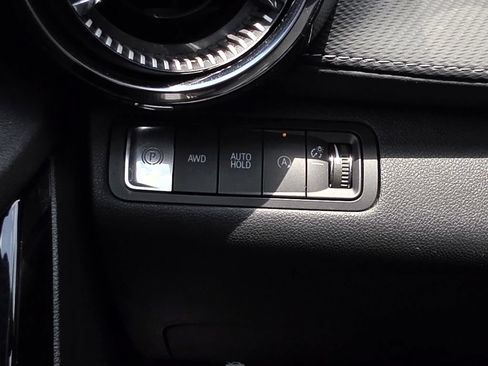Used 2026 Chevrolet Equinox LT AWD/4WD image 26