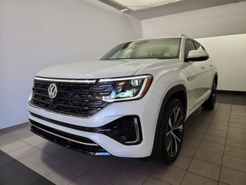 New 2026 Volkswagen Atlas Cross Sport SEL Premium R-Line AWD/4WD image 2