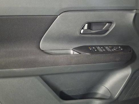 Used 2025 Nissan Kicks S FWD image 14