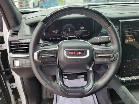 Used 2024 GMC Acadia AT4 w/ Super Cruise Package image 12