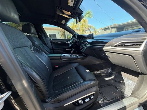 Used 2017 BMW 740i RWD image 21