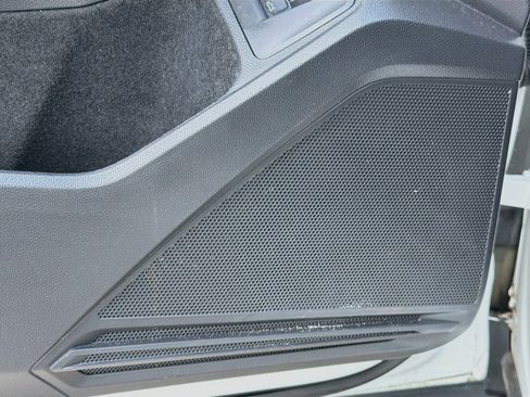 Certified 2024 Volkswagen Tiguan SE w/ Panoramic Sunroof Package FWD image 26