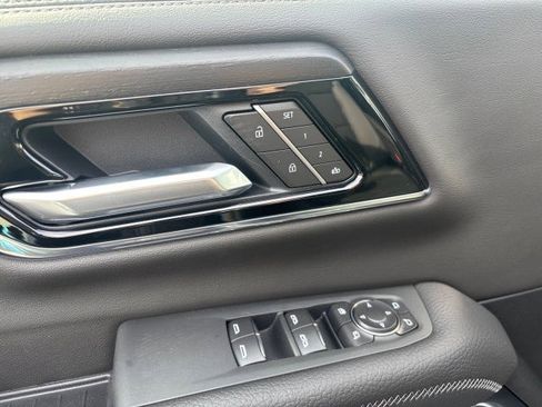 New 2026 GMC Yukon XL Denali image 11