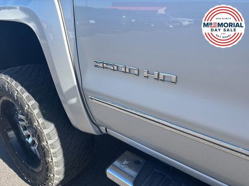 Used 2018 GMC Sierra 3500 SLT w/ Duramax Plus Package AWD/4WD image 4