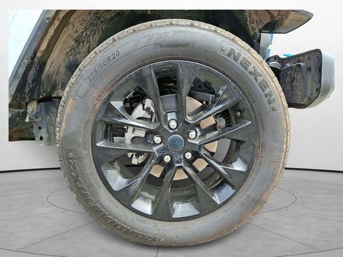 Used 2024 Jeep Wrangler Unlimited Sahara image 7