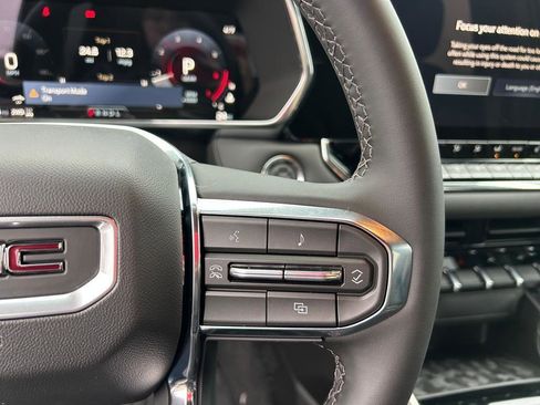 New 2026 GMC Canyon Elevation w/ Convenience Package image 12