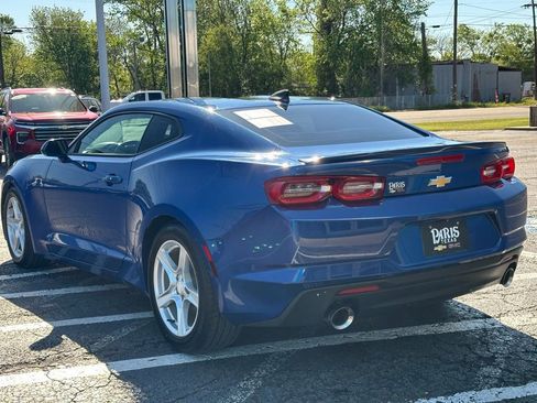 Used 2021 Chevrolet Camaro LT RWD image 7