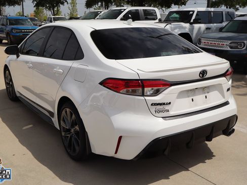 Used 2025 Toyota Corolla SE FWD image 6