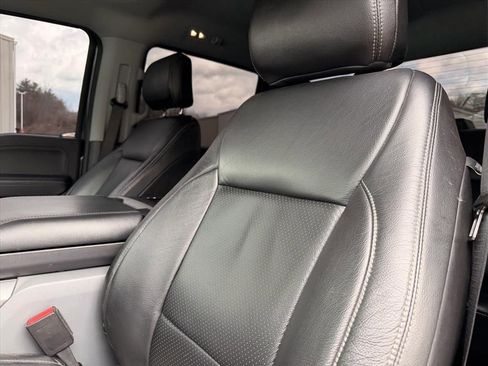 Used 2022 Ford F150 XLT w/ Equipment Group 302A High image 16