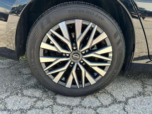 Used 2026 Nissan Altima 2.5 SV FWD image 24