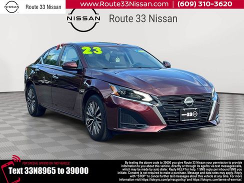 Used 2023 Nissan Altima 2.5 SV AWD/4WD image 1