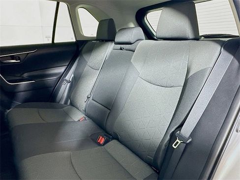 Used 2022 Toyota RAV4 XLE image 20