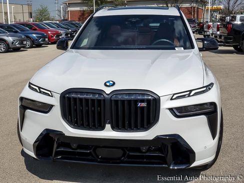 Used 2025 BMW X7 M60i AWD/4WD image 6