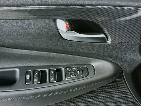 Used 2023 Hyundai Santa Fe SE FWD image 18