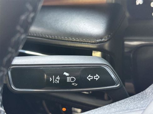 Used 2022 Lincoln Nautilus Reserve AWD/4WD image 25
