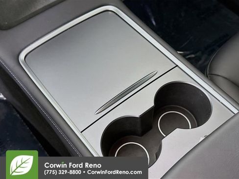 Used 2024 Tesla Model Y Long Range AWD/4WD image 16