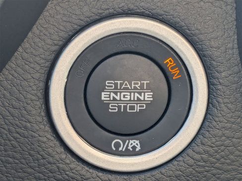 Used 2023 RAM 1500 Big Horn image 32