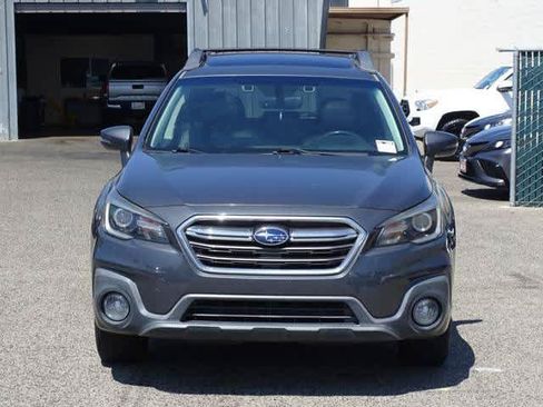 Used 2019 Subaru Outback 3.6R Limited w/ Popular Package #2 AWD/4WD image 3