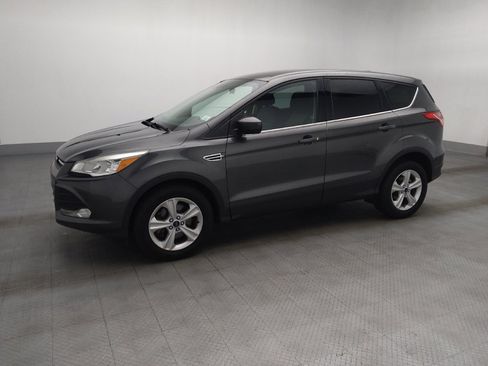 Used 2015 Ford Escape SE FWD image 2