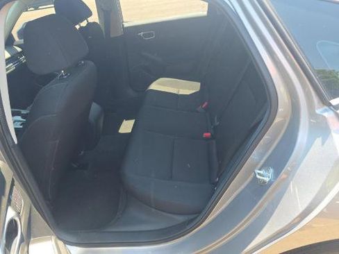 Used 2023 Honda Civic LX image 9