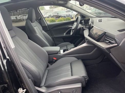 New 2025 Audi Q5 Prestige image 32