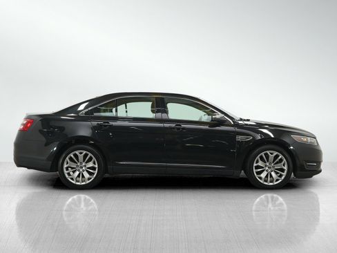 Used 2015 Ford Taurus Limited FWD image 6