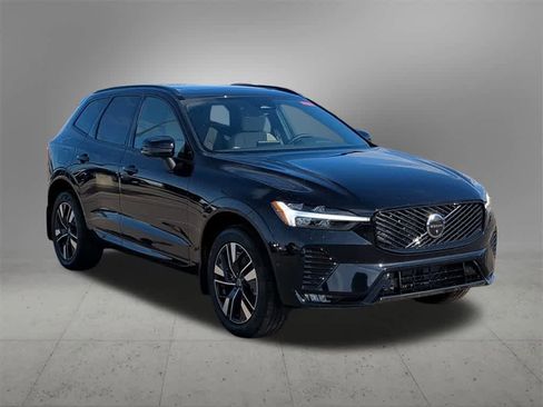 New 2026 Volvo XC60 B5 Plus w/ Protection Package Premier image 8