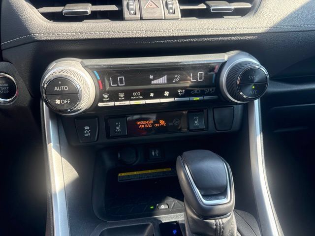 Used 2019 Toyota RAV4 XLE Premium w/ Advanced Technology Package FWD image 31
