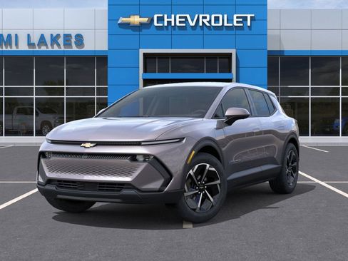 New 2026 Chevrolet Equinox EV LT w/ Comfort Package image 6