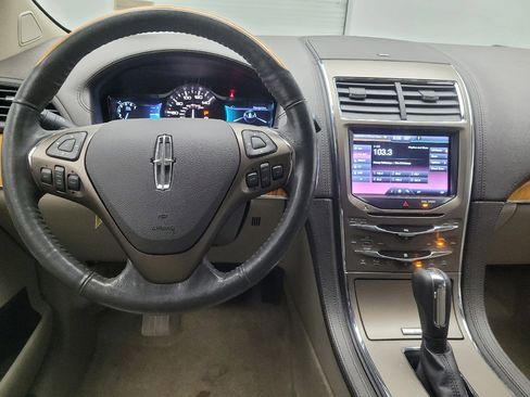 Used 2015 Lincoln MKX FWD w/ Equipment Group 102A image 22