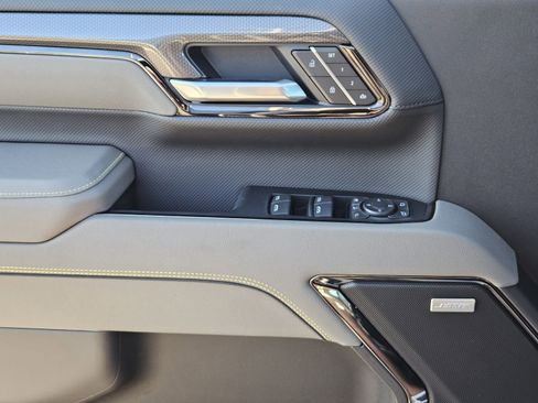 New 2026 Chevrolet Silverado 2500 ZR2 AWD/4WD image 23