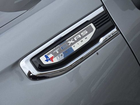 Certified 2024 GMC Sierra 1500 SLT RWD image 10