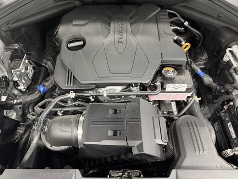 Used 2025 Genesis GV70 2.5T w/ Sport Prestige Package image 9