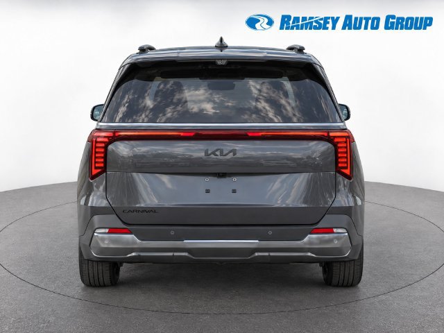 Used 2025 Kia Carnival SX Prestige FWD image 7