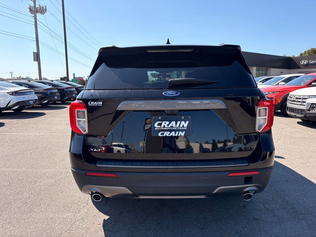 Used 2023 Ford Explorer XLT w/ Equipment Group 202A RWD image 6