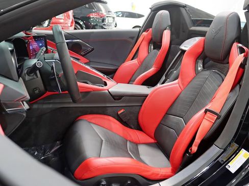 Used 2023 Chevrolet Corvette Z06 w/ Stealth Interior Trim Package RWD image 28