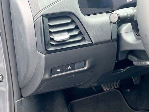 New 2026 Nissan Sentra SV image 10