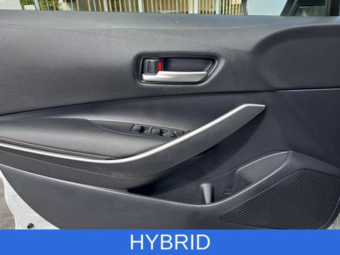 Used 2024 Toyota Corolla SE w/ SE Package FWD image 24